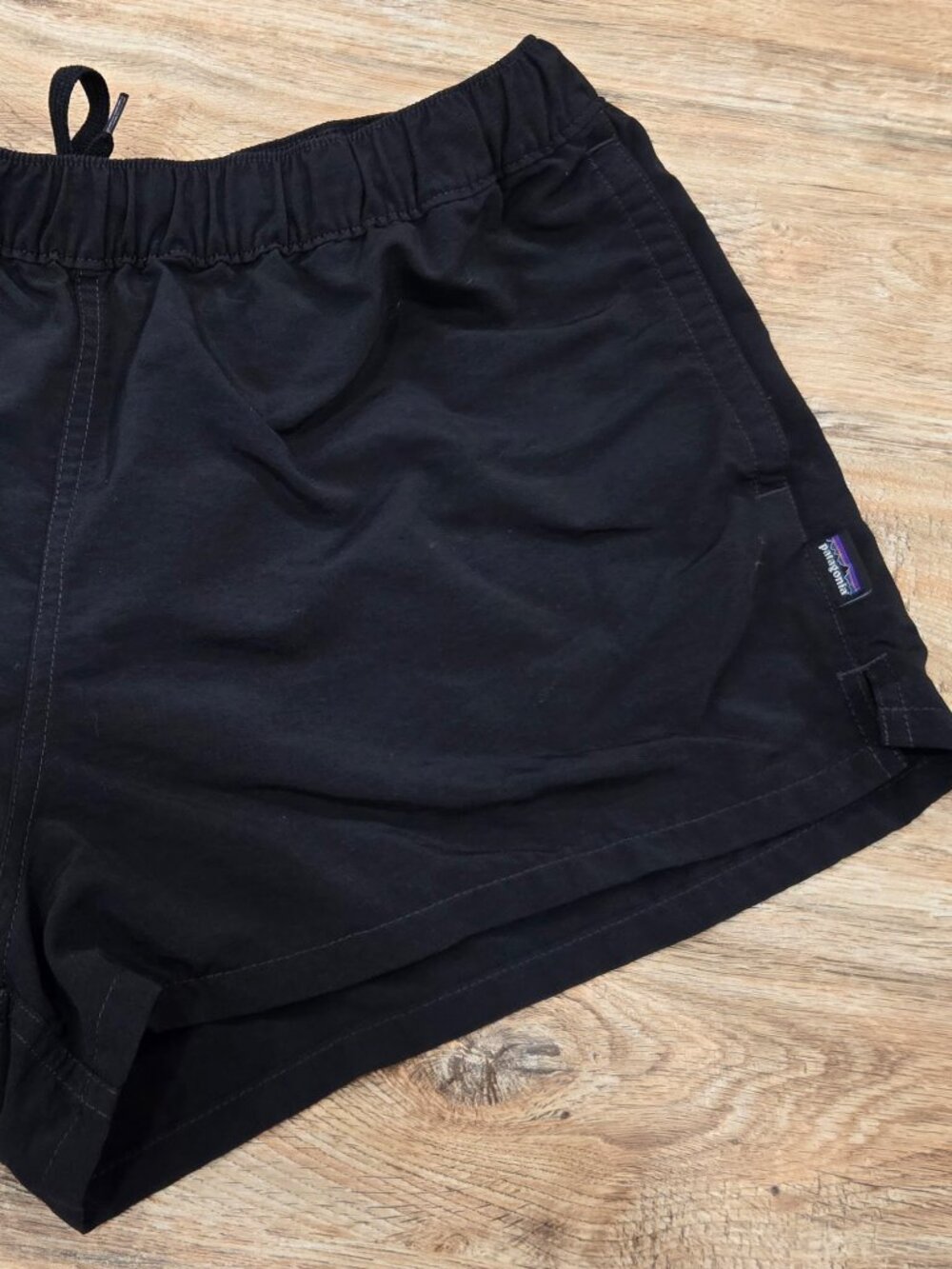 Patagonia Black Women's Shorts | Size Large (#123)